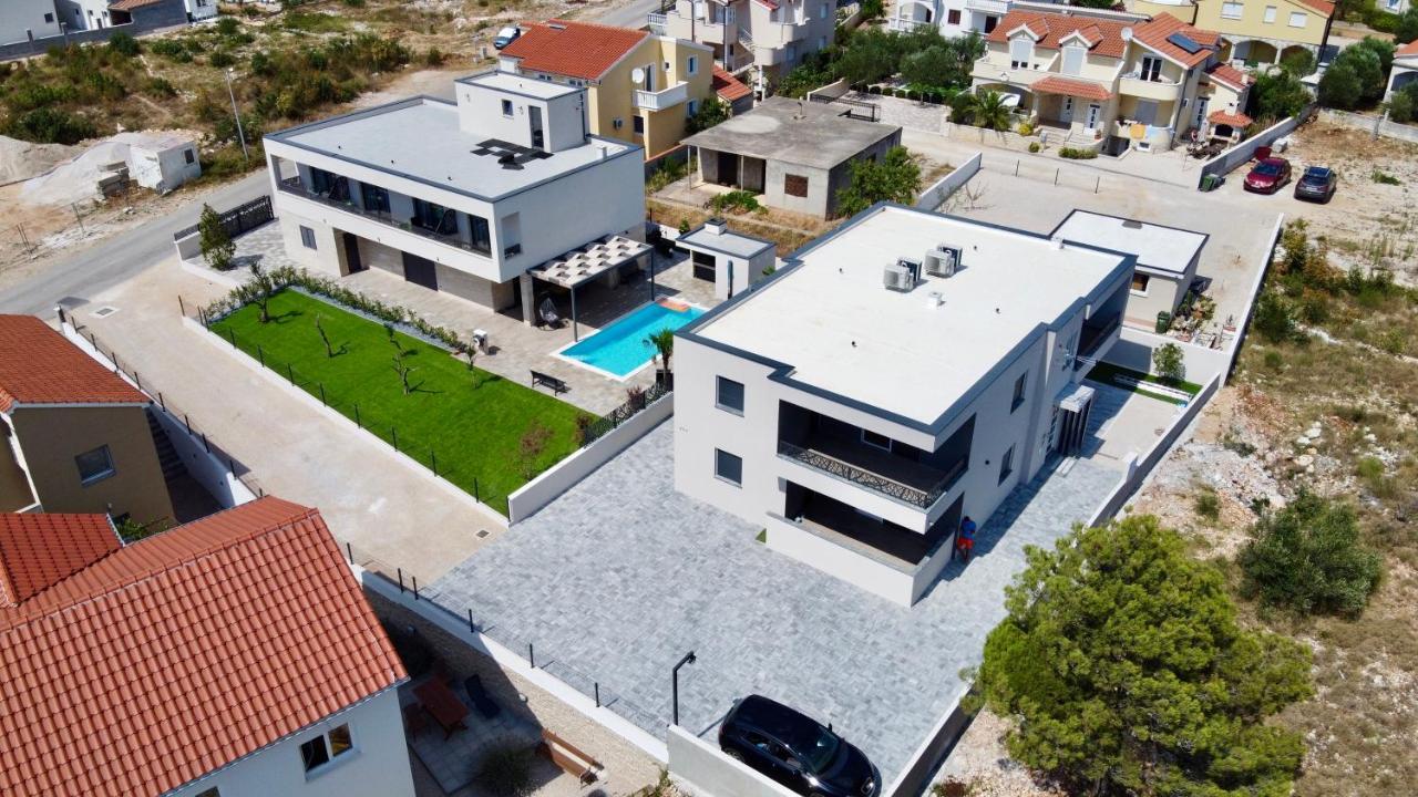 Apartment Libero Vodice Esterno foto
